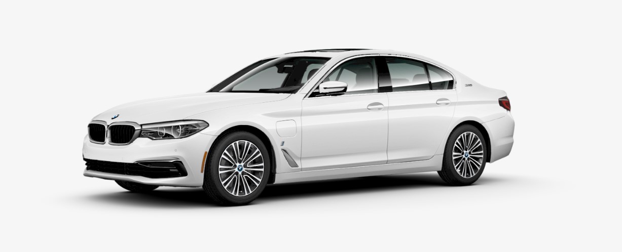 2018 BMW 530e iPerformance Front White Exterior 2018 BMW 530e iPerformance Front White Exterior